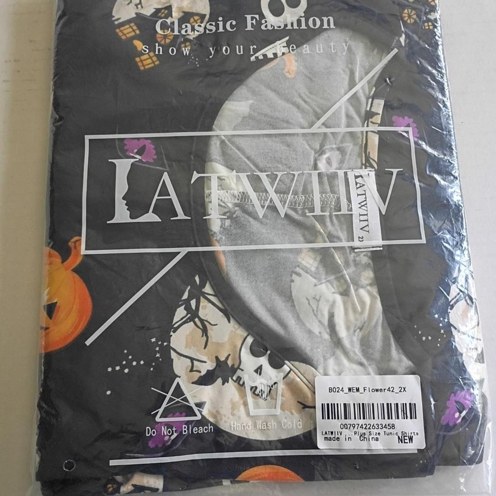 Black Orange and‎ White Halloween tunic shirt with 3/4 ruffle sleeves Size: XXL